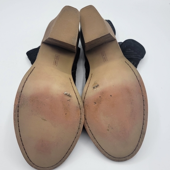 Vince Camuto Leather Upper ankle booties size 10M - Picture 6 of 15